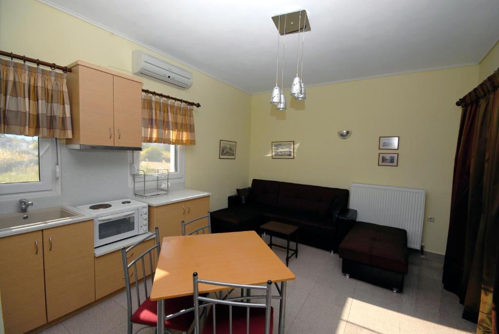 Ariadnes Holiday Accommodation II Apidias Lakos Zewnętrze zdjęcie